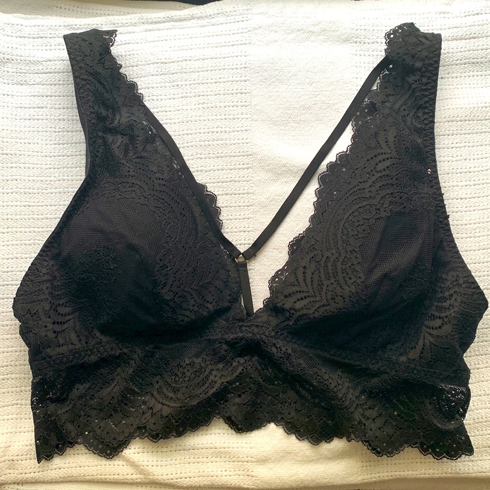 Size XL Black Lace Bralette La Senza